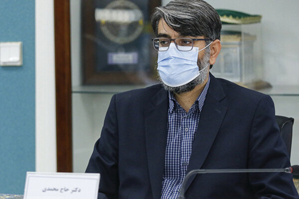 حساب زندانی از خانواده او جداست