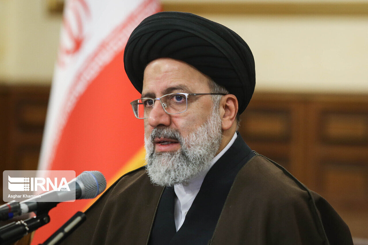 رئیسی: تخلف یک نفر را به پای دستگاه قضا ننویسیم