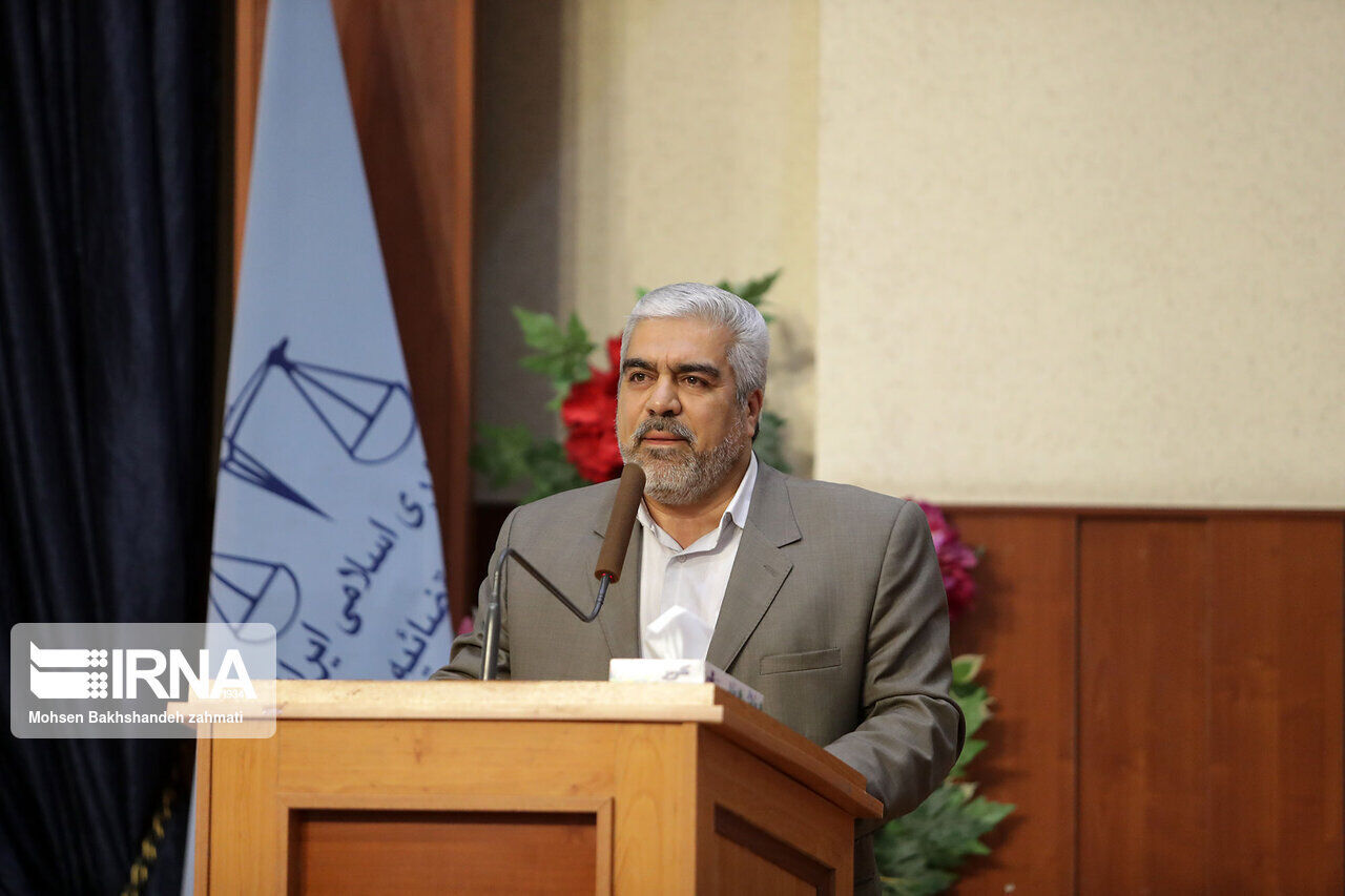افراد و جریان‌ها از گمانه زنی درباره حادثه حرم مطهر رضوی خودداری کنند