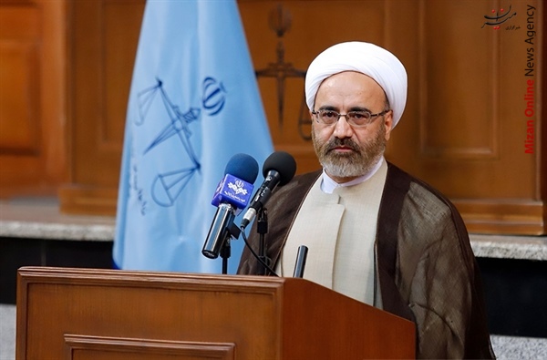معاون حقوقی قوه قضاییه:  آئین‌­نامه امور مترجمان رسمی در حال بررسی و تدوین نهایی است