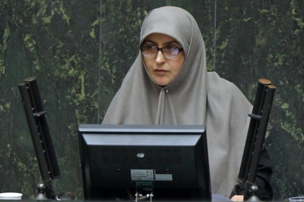 سند ثبت ازدواج شرعی برای تابعیت به فرزندان زنان ایرانی کفایت می‌کند