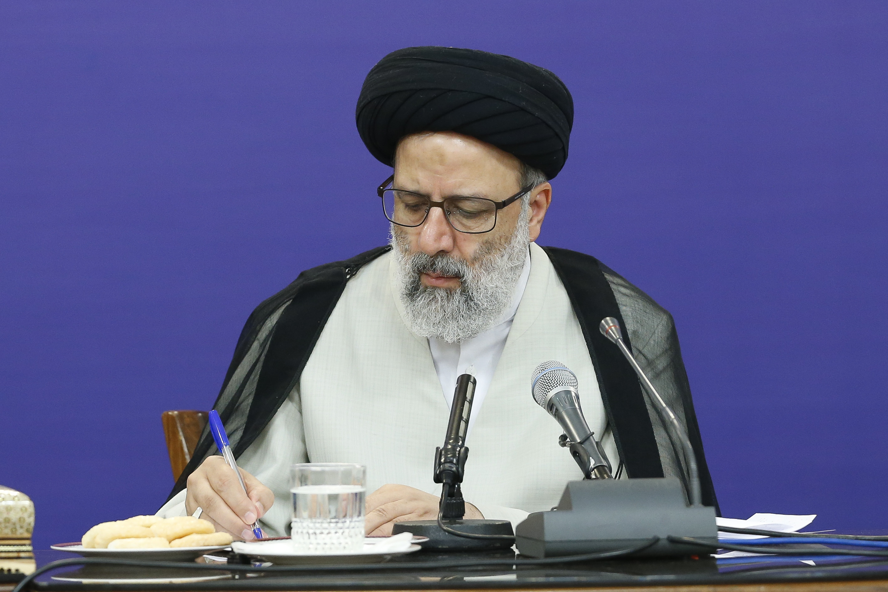 بخشنامه اعطای مرخصی به زندانیان به مناسبت عید سعید غدیر و ایام سوگواری حضرت اباعبدالله الحسین (ع) ابلاغ شد