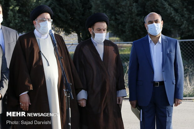 رئیسی در بدو ورود به لرستان: مأموریت اصلی ما اجرای عدالت است
