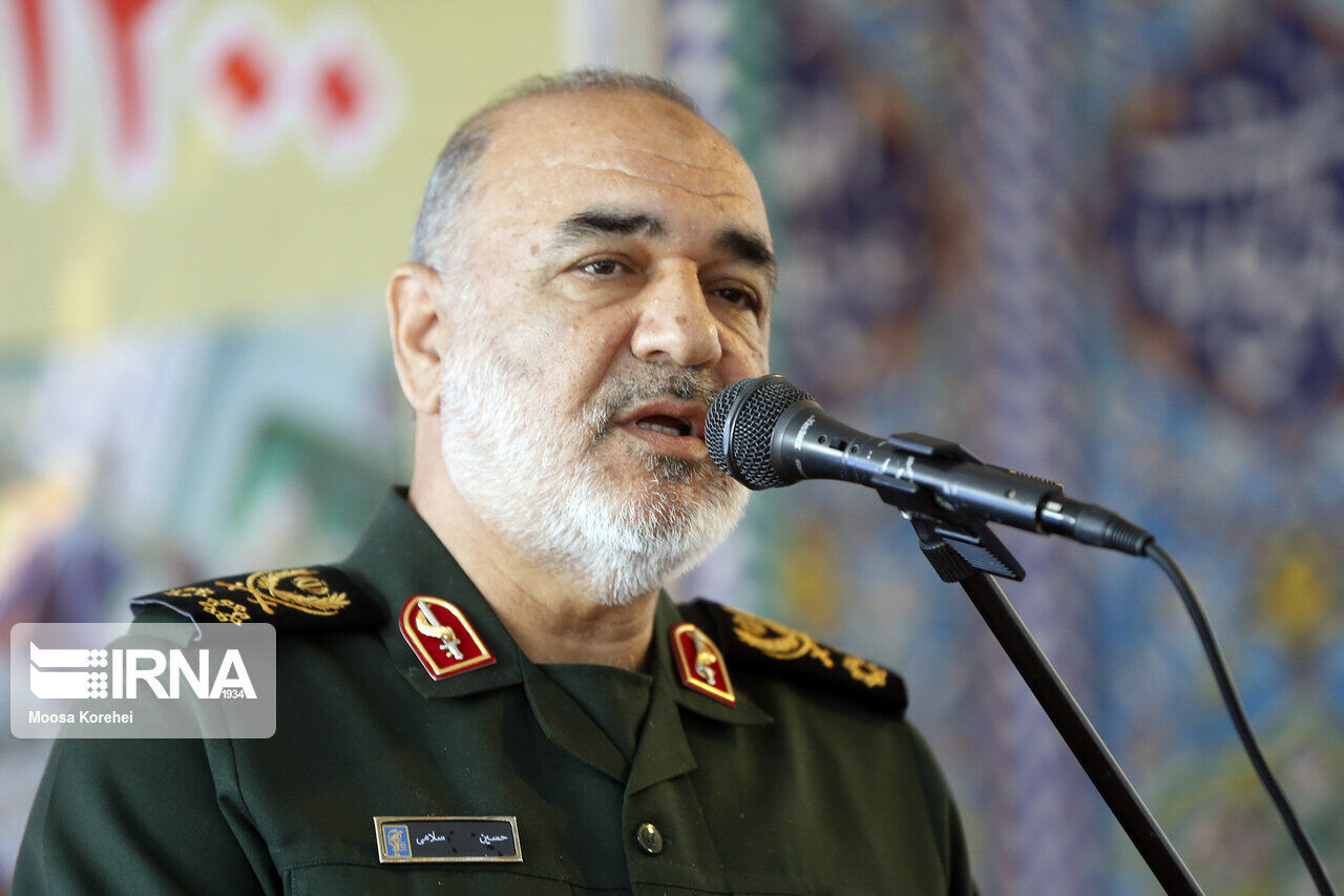اعلام آمادگی سپاه برای همکاری با قوه قضائیه در جهت دستگیری مجرمان و متخلفان