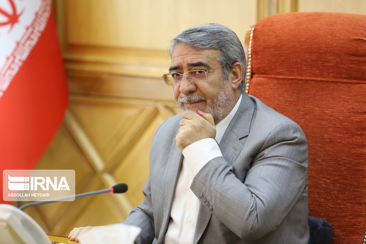 وزیر کشور:  بیش از ۸۰ درصد کودکان کار تبعه خارجی هستند