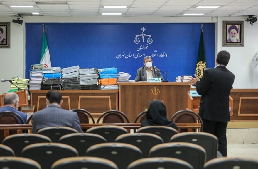 وکیل دادگستری: الزام محکومان مالی به رفع مشکلات اجتماعی و اقتصادی قانون شود