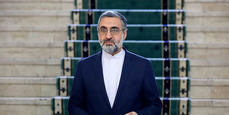 تکریم ارباب رجوع، گله‌مندی از دستگاه قضا را کاهش می‌دهد