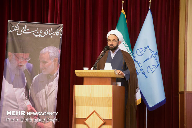 نیروی انتظامی بازوی توانمند دستگاه قضائی در ایجاد امنیت عمومی است