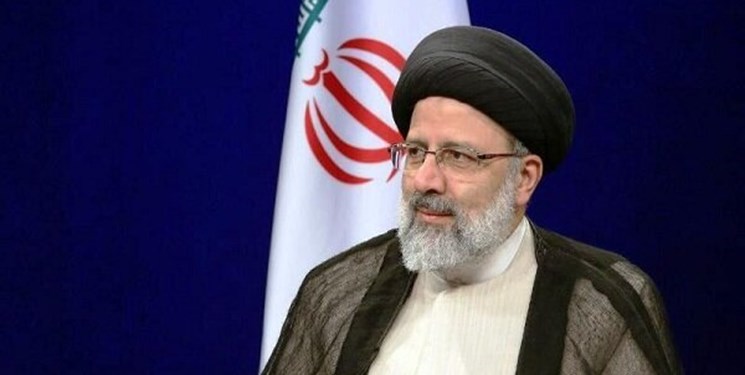 بین کارگری که ماه‌ها حقوق نگرفته و موج‌سوار دنباله‌رو ضد انقلاب فرق است