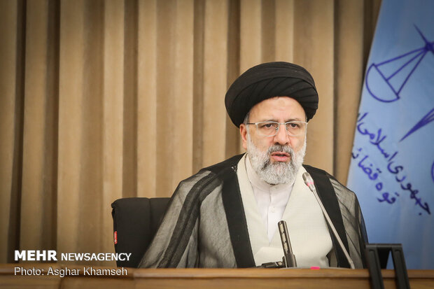 آیت الله رئیسی:  معاونت حقوقی ریاست جمهوری نقش زیادی در قانونمنداری دارد