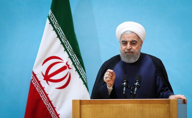روحانی در دیدار صمیمی با وکلا و حقوقدانان:  بزرگترین قدرت برای دفاع از نظام، مردم ایران هستند
