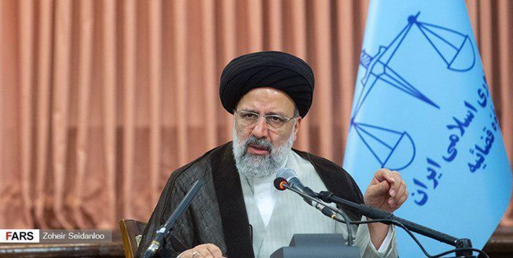 آیت الله رئیسی:به احتکارکنندگان اقلام بهداشتی ودارویی رحم نکنید