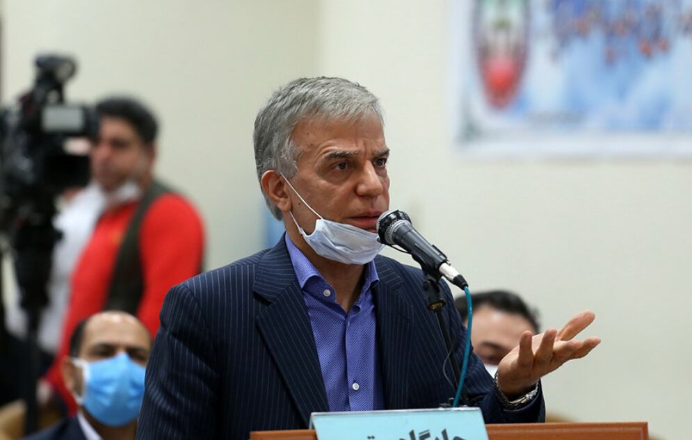 نماینده دادستان خطاب به عباس ایروانی: داشتن خط تولید مجوزی برای قاچاق یا استفاده از بیت المال نیست