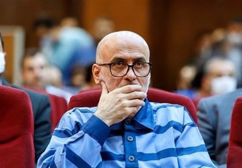 سومین جلسه دادگاه اکبر طبری؛ در سال‌های 83 و 84 چه قراردادی نوشت که 8 میلیارد سود کرد؟