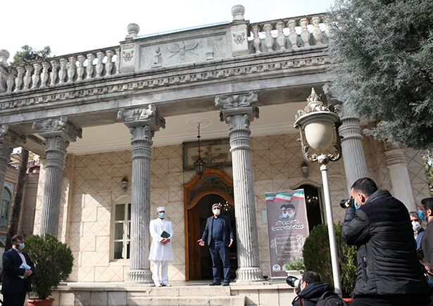 رئیس انجمن زرتشتیان تهران: خود را ایرانی می‌دانیم نه اقلیت