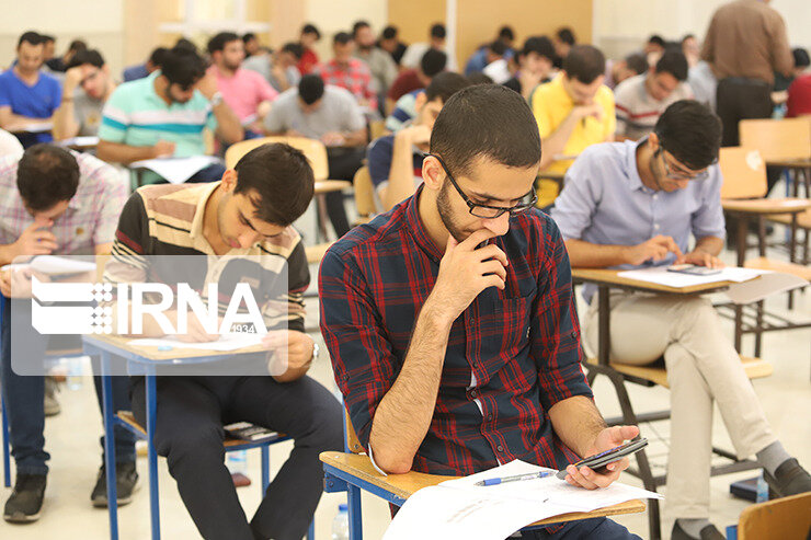 ۱۰۰ هزار متقاضی شرکت در آزمون مرکز وکلا ثبت نام کردند
