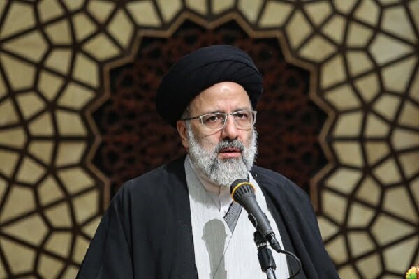 رئیس قوه قضائیه: بی نظمی در امور اقتصادی به معیشت مردم لطمه می زند